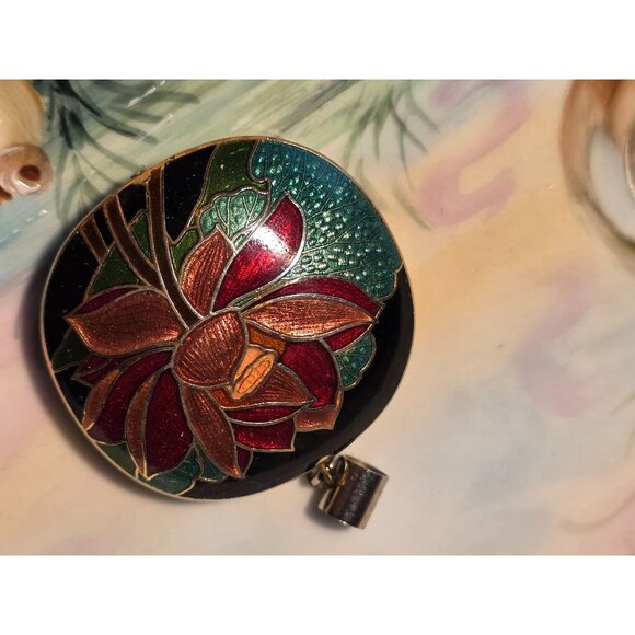 Vintage Cloisonne Lotus Pendant Necklace - Picture 8 of 8